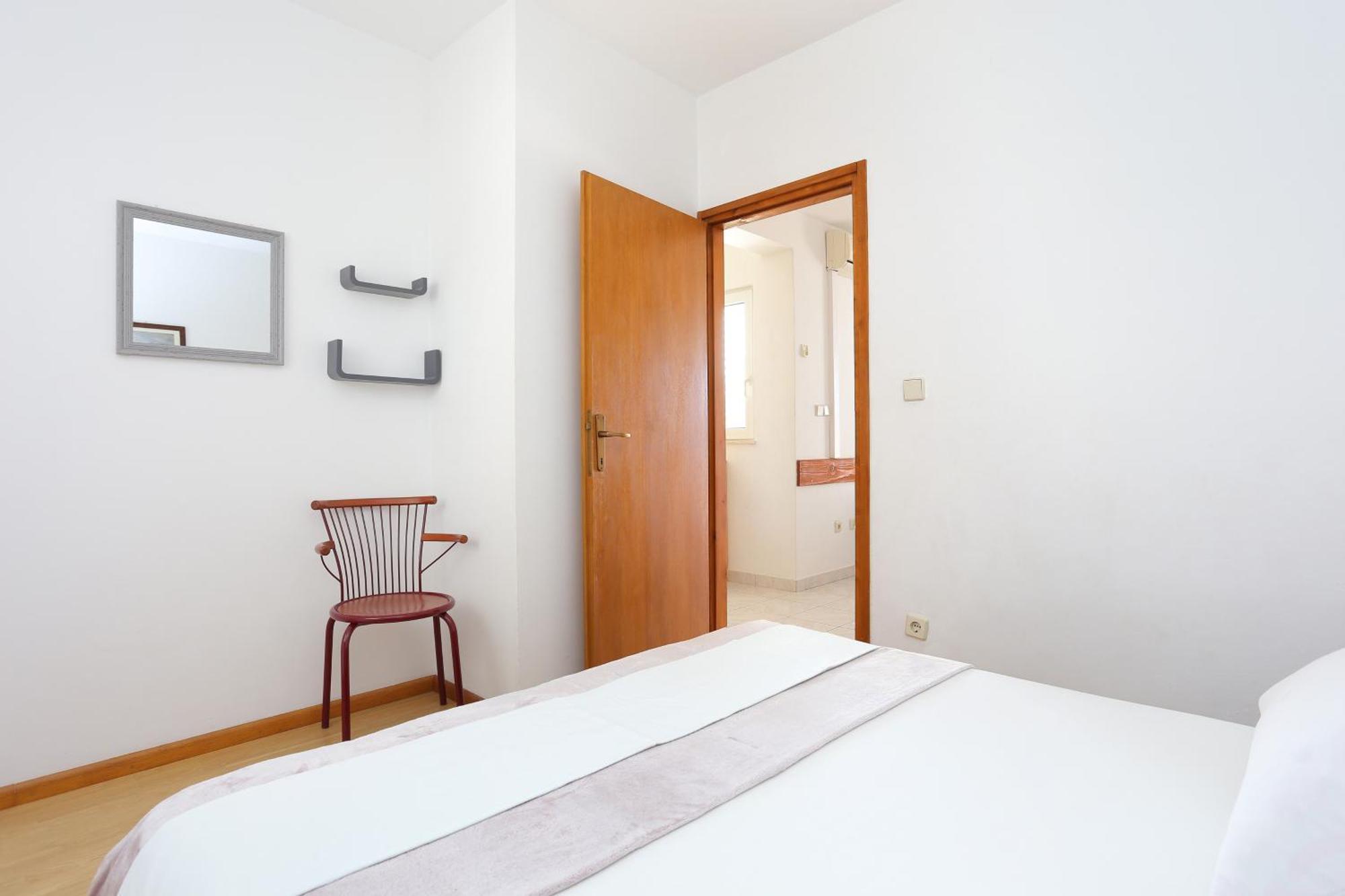Apartments By The Sea Rastici, Ciovo - 11723 Трогир Номер фото