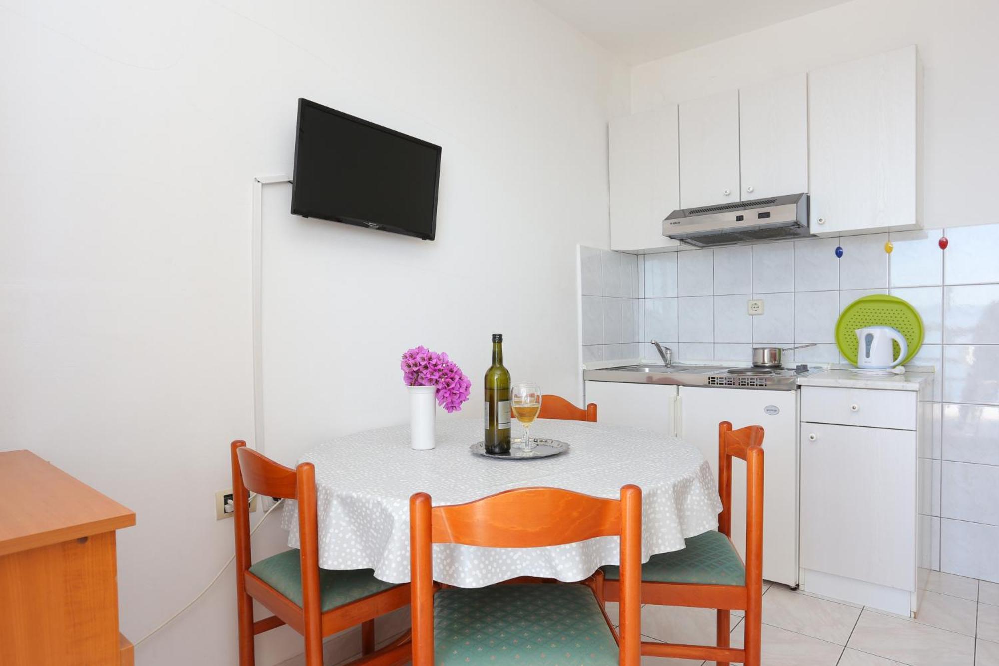 Apartments By The Sea Rastici, Ciovo - 11723 Трогир Номер фото